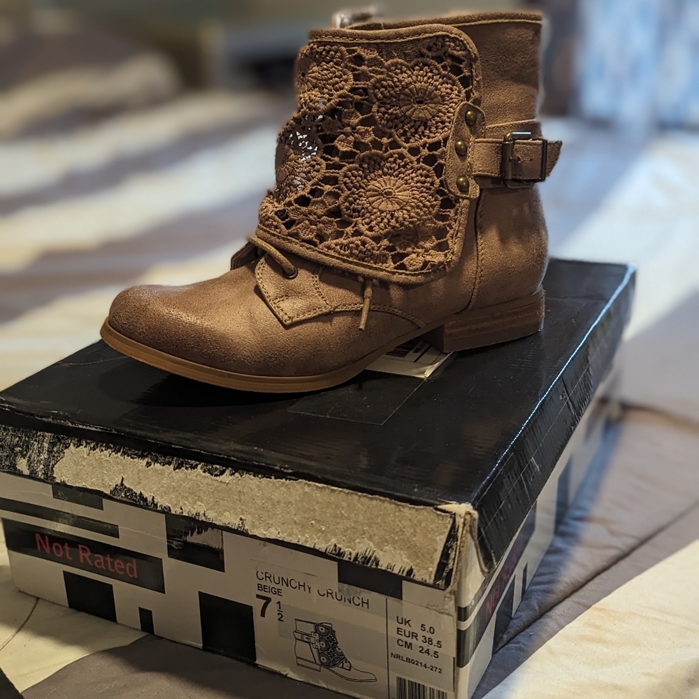 Cute boots